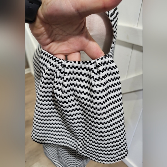 Eloquii Textured Knit Cold Shoulder Top - Picture 7 of 12